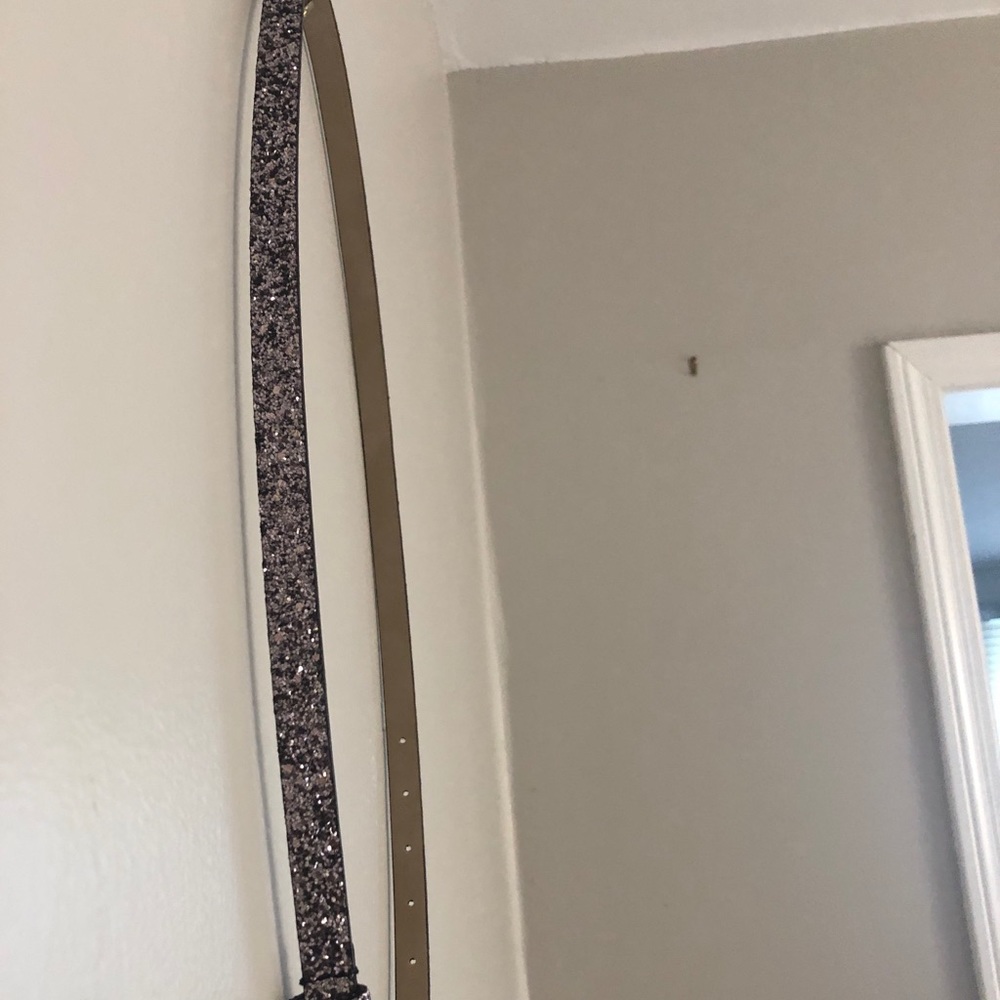 Glittery belt